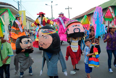 INTUR REALIZA CARNAVAL DE MITOS Y LEYENDAS EN LA CIUDAD DE LEÓN