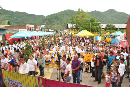 JINOTEGA BAILO ESTE FIN DE SEMANA AL RITMO DE POLKAS, VALSES Y MAZURKAS