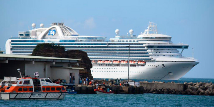 Crucero Crown Princess atraca en San Juan del Sur