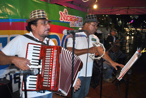 INTUR celebra la Navidad en Plaza de Las Victorias