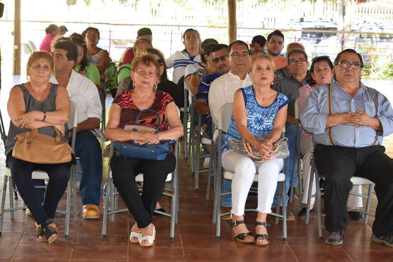 Entrega-de-Bonos-en-Managua