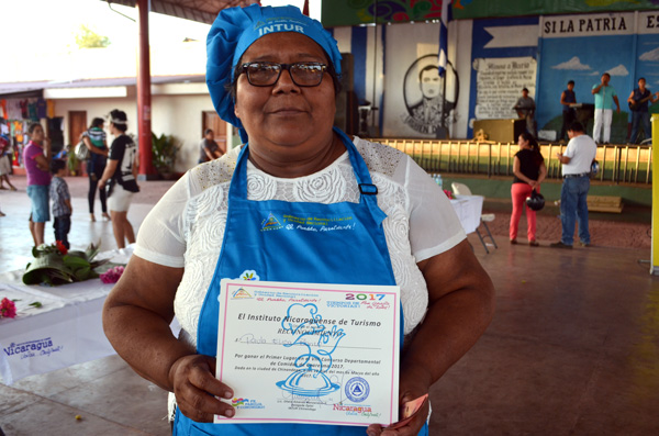 Paula Santos gana Octavo Concurso de Comidas de Cuaresma en Chinandega