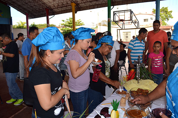 Paula Santos gana Octavo Concurso de Comidas de Cuaresma en Chinandega