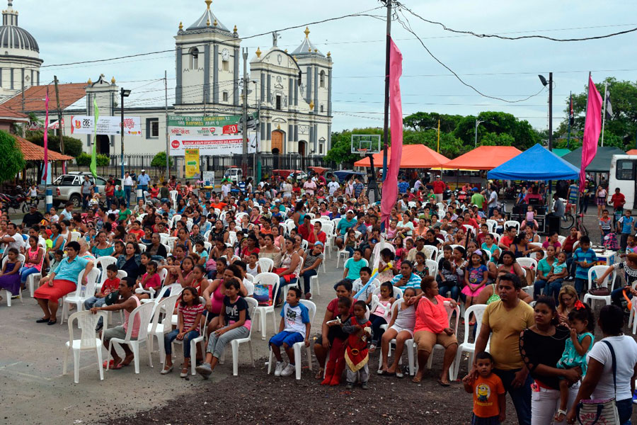 “Noches Culturales” rivenses celebraron a los reyes del hogar