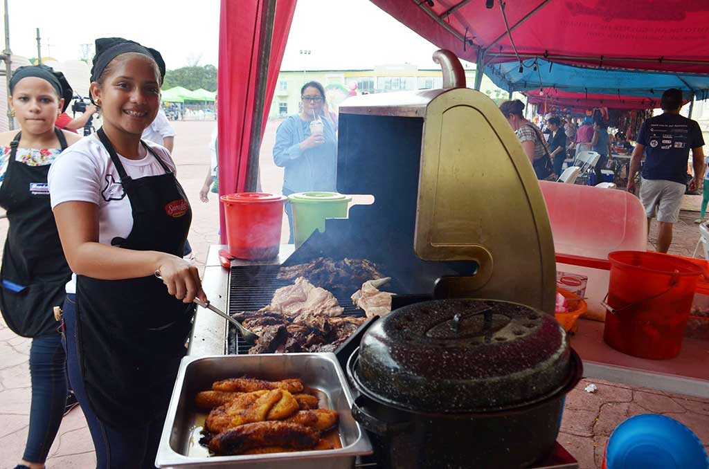 Gran-Sultana-en-Managua-comidas