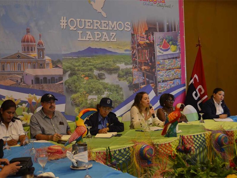 mesas de trabajo Desarrollo Humano y Liderazgo Empresarial