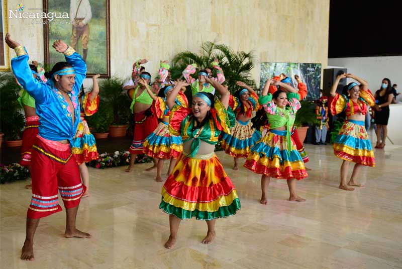 Ballet-Danzas-de-Mi-Tierra