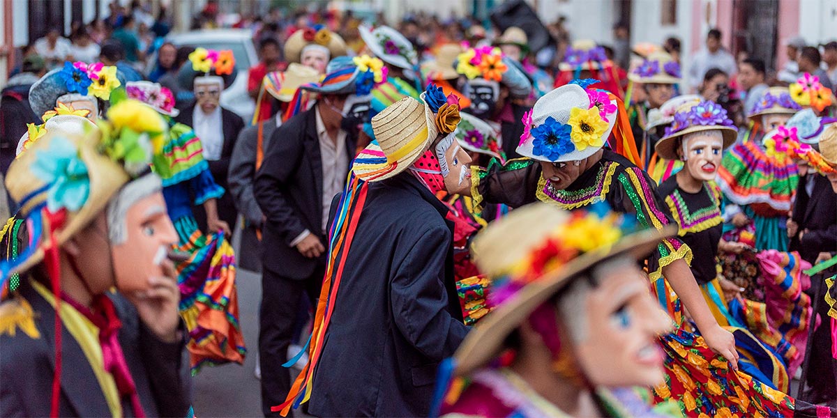 Festival-viejo-y-la-vieja