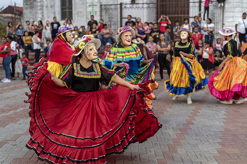 Festival-viejo-y-la-vieja02