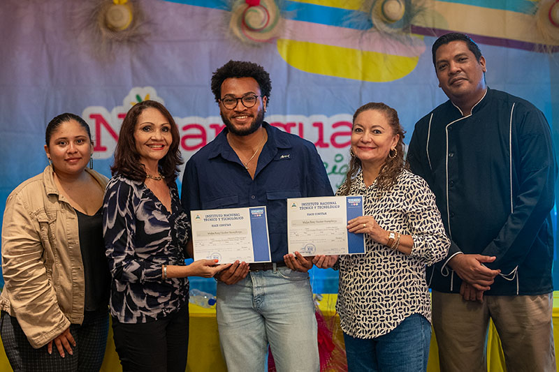 Intur e Inatec certifican a 158 empresarios1
